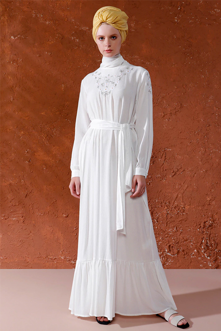 Mnatural Beyaz Papatya Nakışlı Elbise