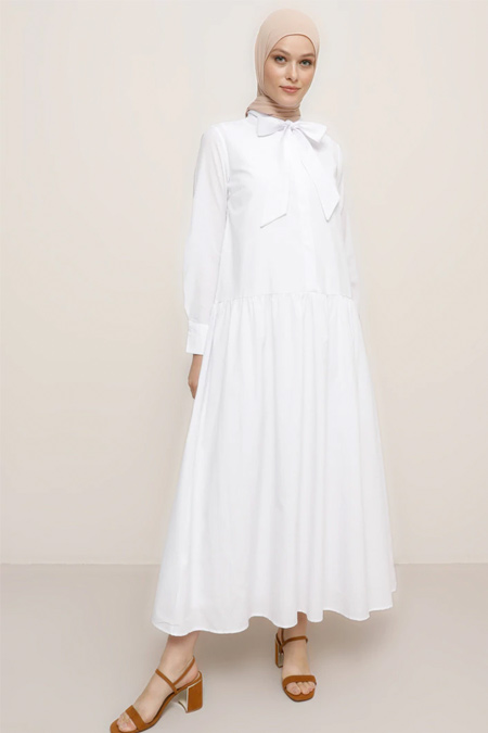 Refka Beyaz Yaka Detaylı Gizli Düğmeli Elbise