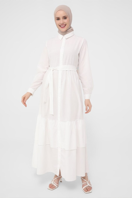 Refka Beyaz Eteği Katlı Doğal Kumaşlı Elbise