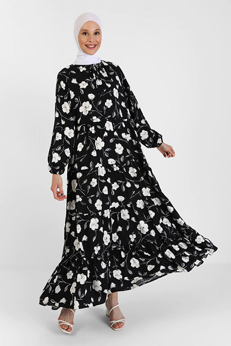 Refka Siyah Çiçek Desenli Kat Kat Viskon Tesettür Elbise