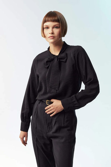DeFacto Siyah Regular Fit Fiyonk Bağlamalı Uzun Kollu Bluz